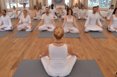 tantric meditation - Liisa guides a group of student's in a tantric meditation practice